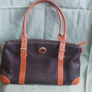 Dooney & Bourke